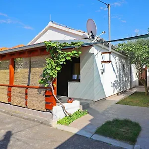 https://apartments-krolo-zadar.hotelinzadar.com